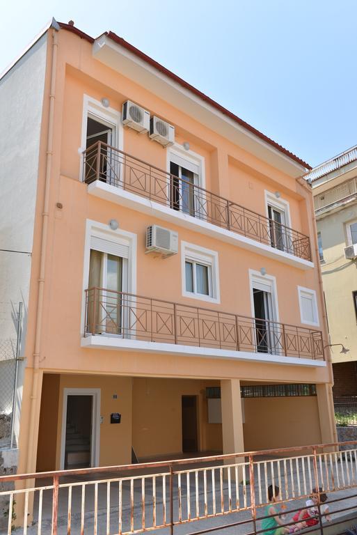 Mideia Hotel Livadeia Exterior photo