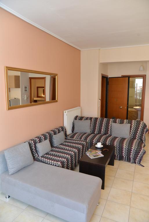 Mideia Hotel Livadeia Exterior photo