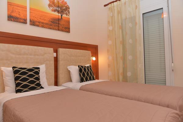 Mideia Hotel Livadeia Exterior photo